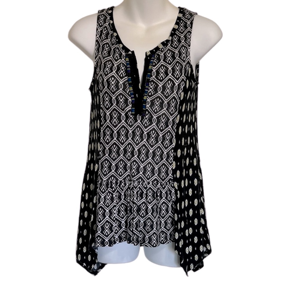 Akemi + Kin Anthropologie Sleeveless Black, White & Green Top Size XS
